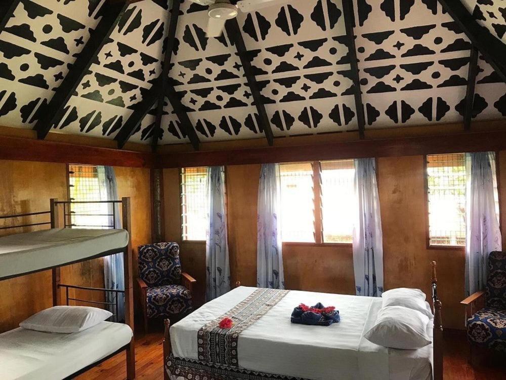 Nabua Lodge Naisisili ภายนอก รูปภาพ
